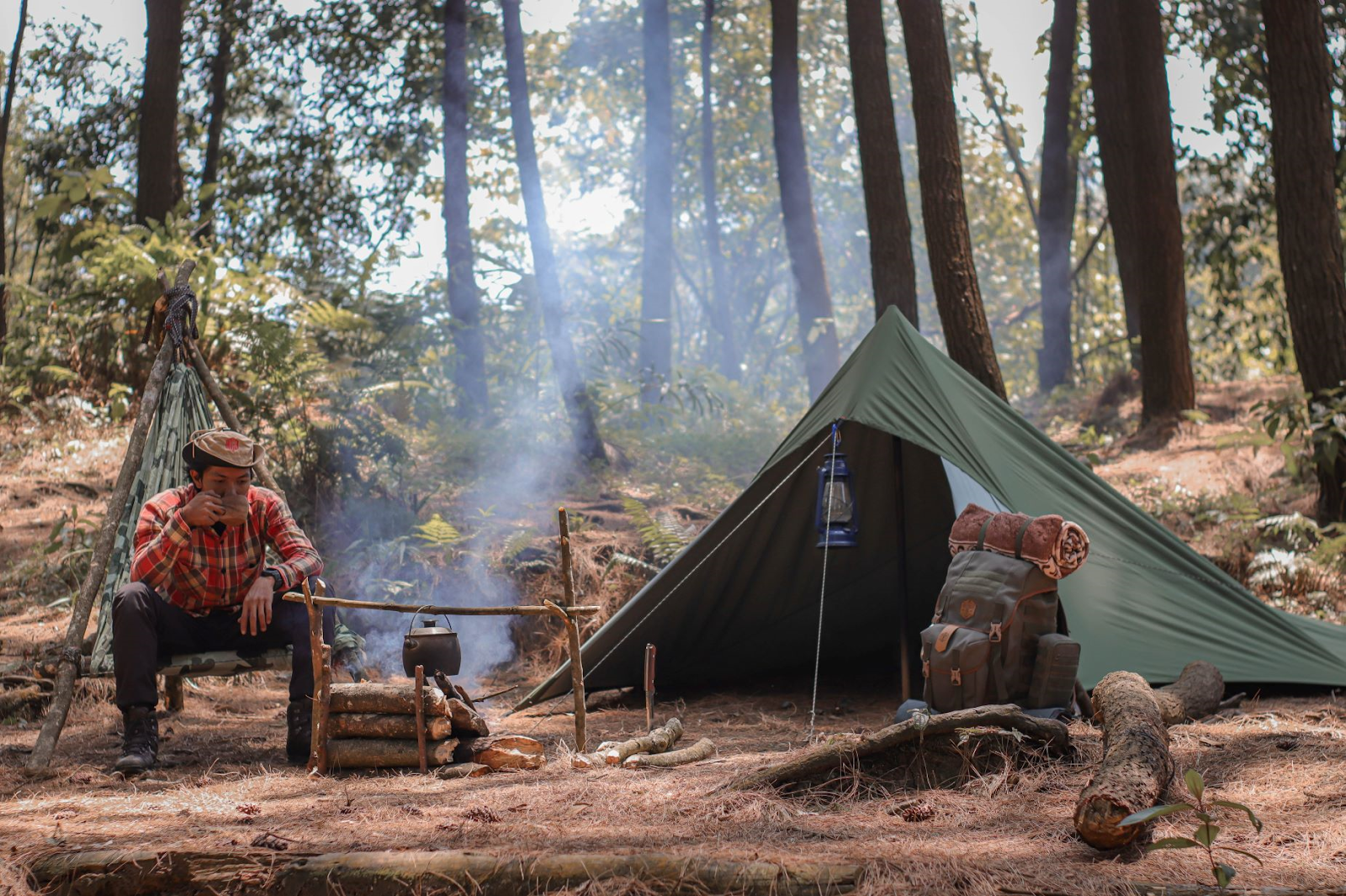 Essential Camping and Desert Outing Gear for Shisha Enthusiasts