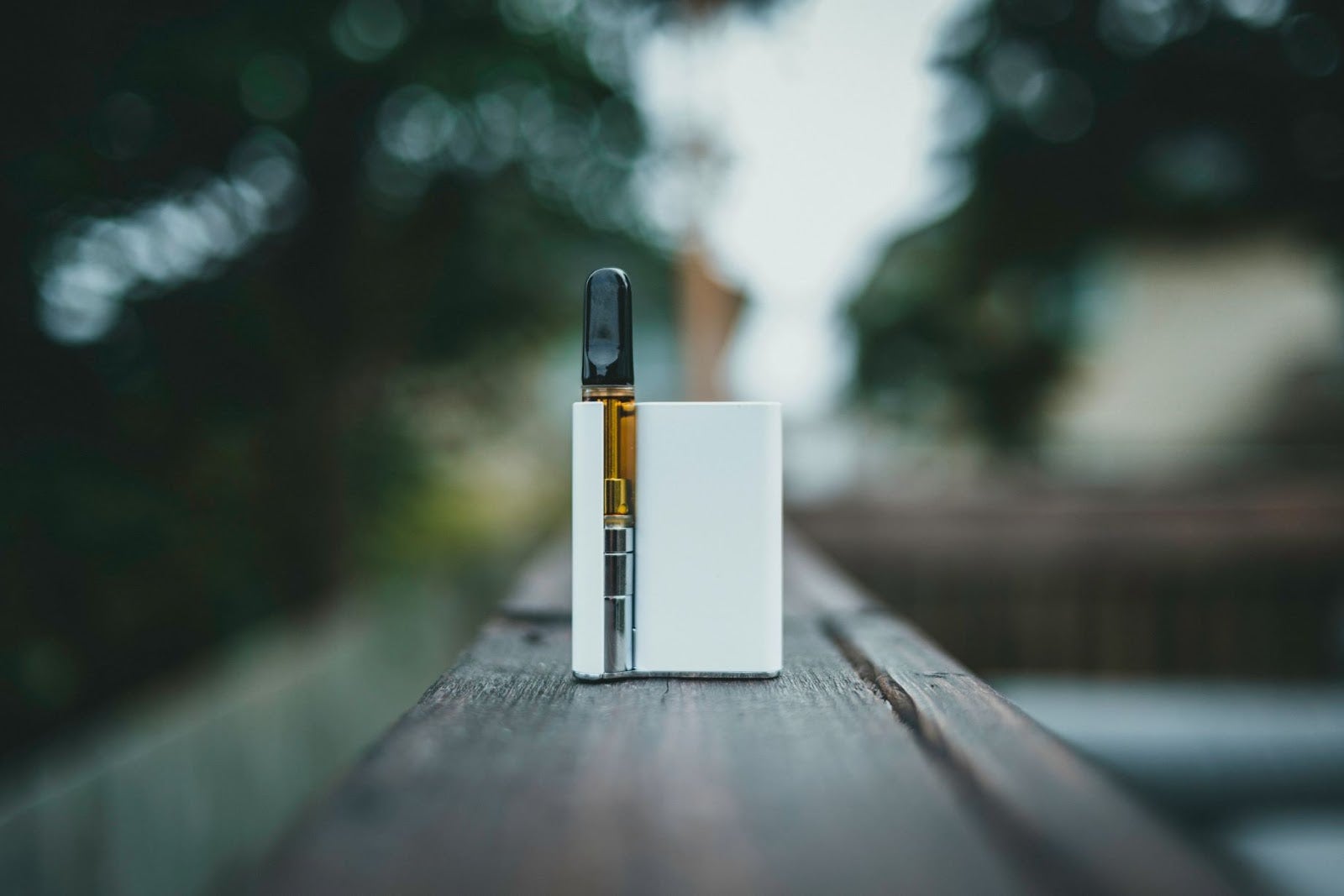 Crafting Your Own Vape Juice: A DIY Guide to Tailoring Your Vaping Experience